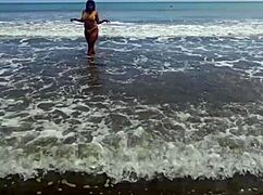 sex on the beach with perverted old man licking big pussy