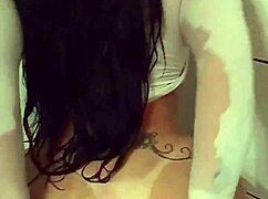 angel lima bathing and shaving pussy