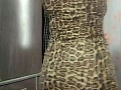 Exhibitionist flashing pussy wide open while masturbating on all fours