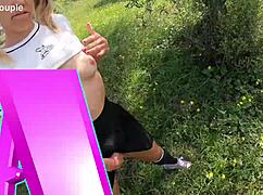 Quick handjob at the beach