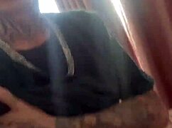 bota minha calcinha de lado e faz bem puto