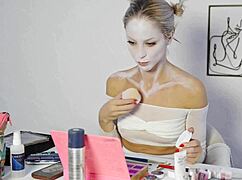 Harley Quinn Makeup Tutorial by Miss Daisy Diamond for Halloween