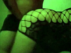 i la coje de a perrito, but it's rough