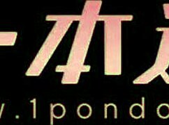 av actress with big tits and shaved pussy