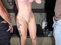 Monica Lima Apresentando O Dogging Da Melhor Forma 2 Machos Foderam Em Praça Pública