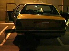 they're fucking in the car right in front of the driver! 🚗😱