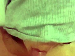 > < me encanta que me vean chupándole la pija a mi novio