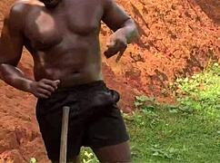 PATROA GOSTOSA CHECA OBRA, PEGA PEDREIRO TOCANDO PUNHETA, DÁ BUCETINHA SEM CAMISINHA PRO SAFADO PIROCUDO - PEDREIRO BBC - PUBLIC