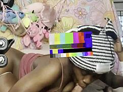 Casual couch fuck with petite ebony