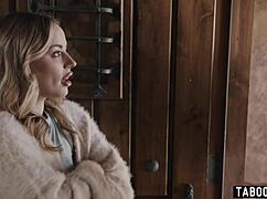 Kidney Donor Makes Surprise Visit, Fucks Blonde Anna Claire Clouds