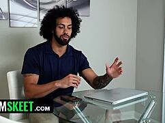 Gorgeous Beauty with Natural Boobs Acts as Temporary Girlfriend