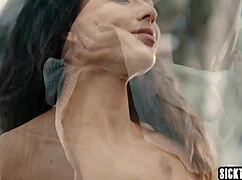 Milf Cassie Del Isla explores Barcelona and enjoys rough anal sex with babe