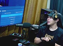 Ruan shows his cock to renatinha mello, she loves it, did they hook up?