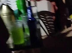 novinha de 18 sentando na pica