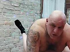 Hey, the young girl from the big guy asked for cum inside her tight pussy! 😏