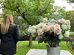 rose magnifique blonde de 22ans adore le sexe, shes so sexy and loves it all.