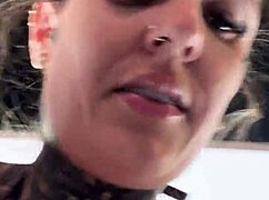 This gym babe got super wet, juices flowing down her legs