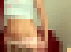 Hey, I want everyone to see up my skirt! 😏