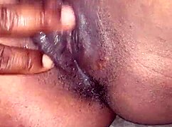 Can't Resist Coming On Girlfriend's Pussy!