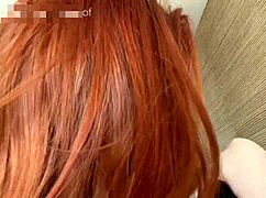 Ruivinha deliciosa deu xota no pelo para o seu amante