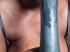 miss aquarium babe explores her jail