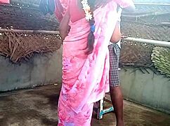 indian saree aunty has very hot fuck with young 18+ boy 😈