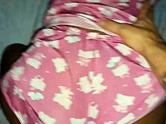 gostosa danu explores her ass first time