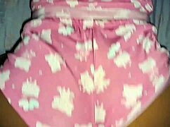 gostosa danu explores her ass first time