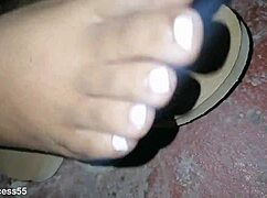 Intense Feet Fetish Worship of Sexy Toes and Legs.