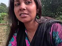 is bengali hot sexy bhabi having romantic sex?