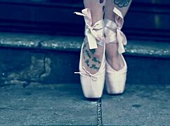 i'm obsessed with this sexy fetish ballerina deepthroating and licking my feet