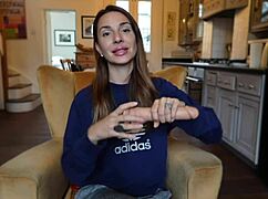 Does girth matter in sex tutorial with roxy fox