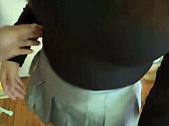 intersecto a mi hermanastra antes de irse al colegio para que me mame la verga, con cum on ass.