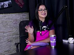 raphaela savanah's first anal was from behind, she loves cum, addicted to menage, even played siririca in uber on halloween.