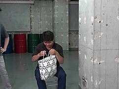 Female Undercover Agent Captures Bad Guys