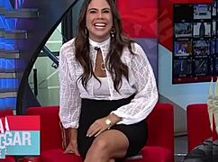 Upskirt Paola Rojas