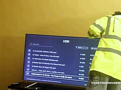 hardsex between house wife and handy man 😏