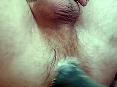 big cuck enjoys anal play