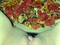 Saudi Teen Snoewwhite Masturbates With Food!