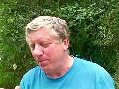 Meus avôs mataram a saudade de uma boa foda acharam uma ninfeta ninfomaníaca no pic-nic