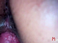 trio casero con jovencita mexicana se la cogen entre dos amigos y le hacen una doble penetracion