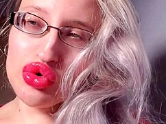Bimbo red lipgloss captivated webcam session talk with bimbo girl red lips and red lipgloss worship