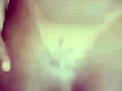 Satisfying the pervert's desire by sitting all the way on his big dick, see how much he cums after