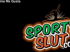 huge puffy cameltoe babe has big round ass