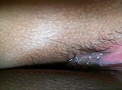 My tongue exploring rich pussy of teen amateur 😋