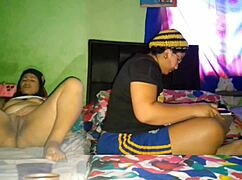 Me Masturbo Mi Gran Coño Mientras Mi Hermanastra Hace Las Tareas De La Universidad