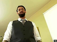 Teen Shemale Sugarbaby Itzel Saenz Wants to Get Anal Fucked