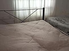 Madrastra Sexy Cleans Bedroom In Thong And Records For Stepson