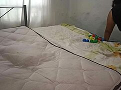 Madrastra Sexy Cleans Bedroom In Thong And Records For Stepson