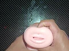 Kissy por ambos lados de la vagina a la boca, turning into deepthroat and creampie on the desk